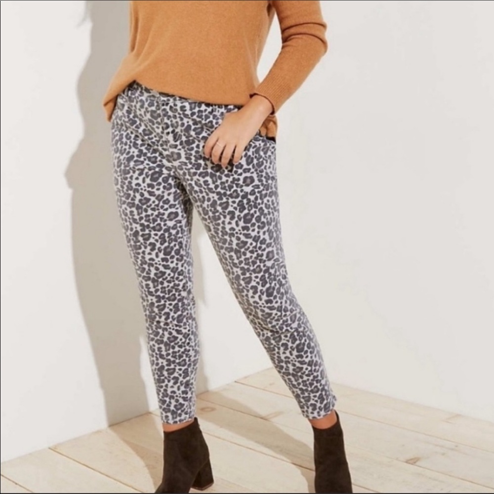 LOFT leopard print animal print modern skinny denim jeans Size 2